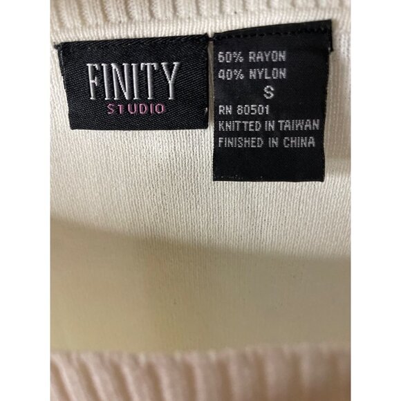 Finity White Green Detail 3/4 Sleeve Pullover Stretch Top Sz S - Picture 5 of 9